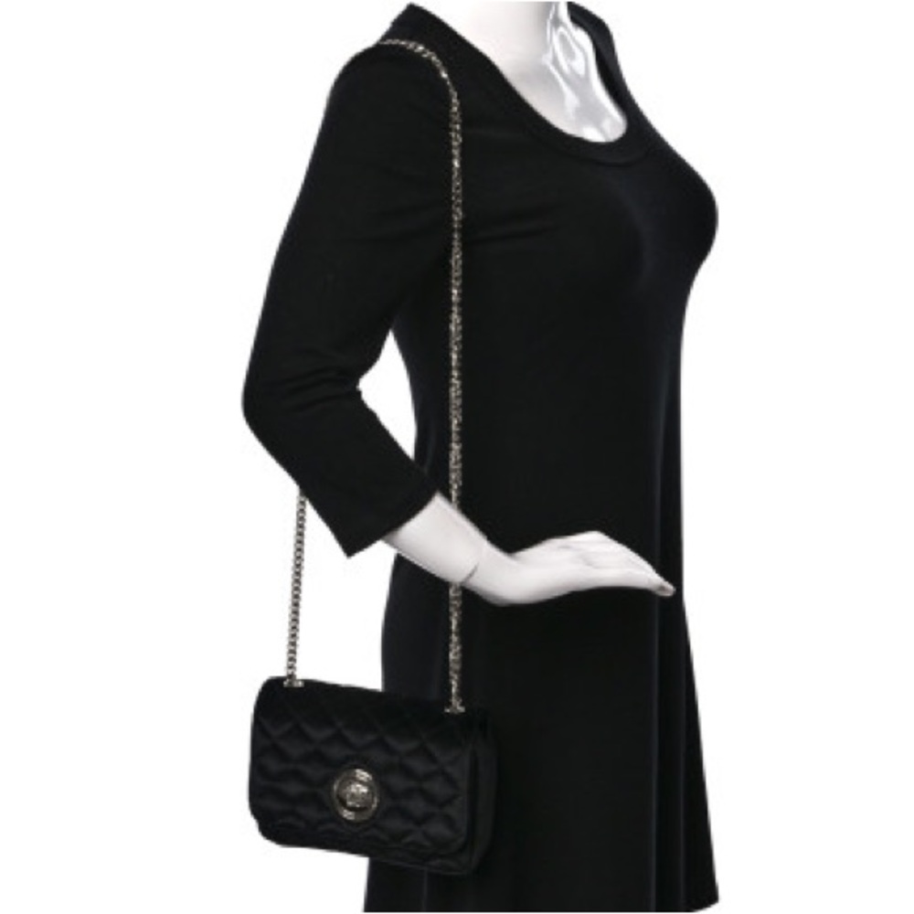 One day SALE!! Versace La Medusa icon velvet leather quilted crossbody bag NEW - Picture 9 of 9